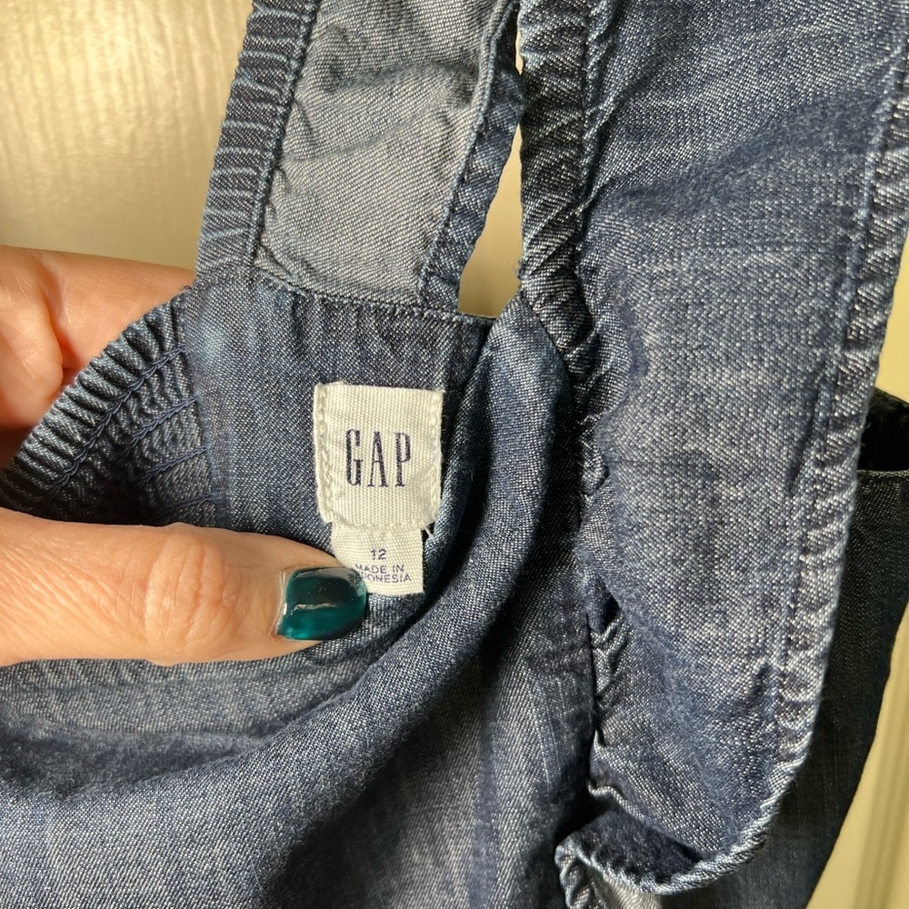 GAP Denim Jumpsuit Ruffle Apron Wide Leg Size 12 - Picture 2 of 10